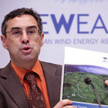 EWEA Communication Director Julian Scola presents the new report